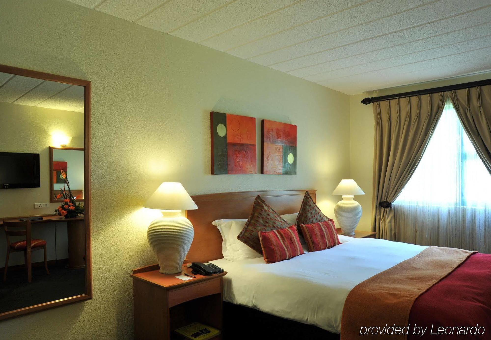 Protea Hotel By Marriott Polokwane Landmark Exterior foto