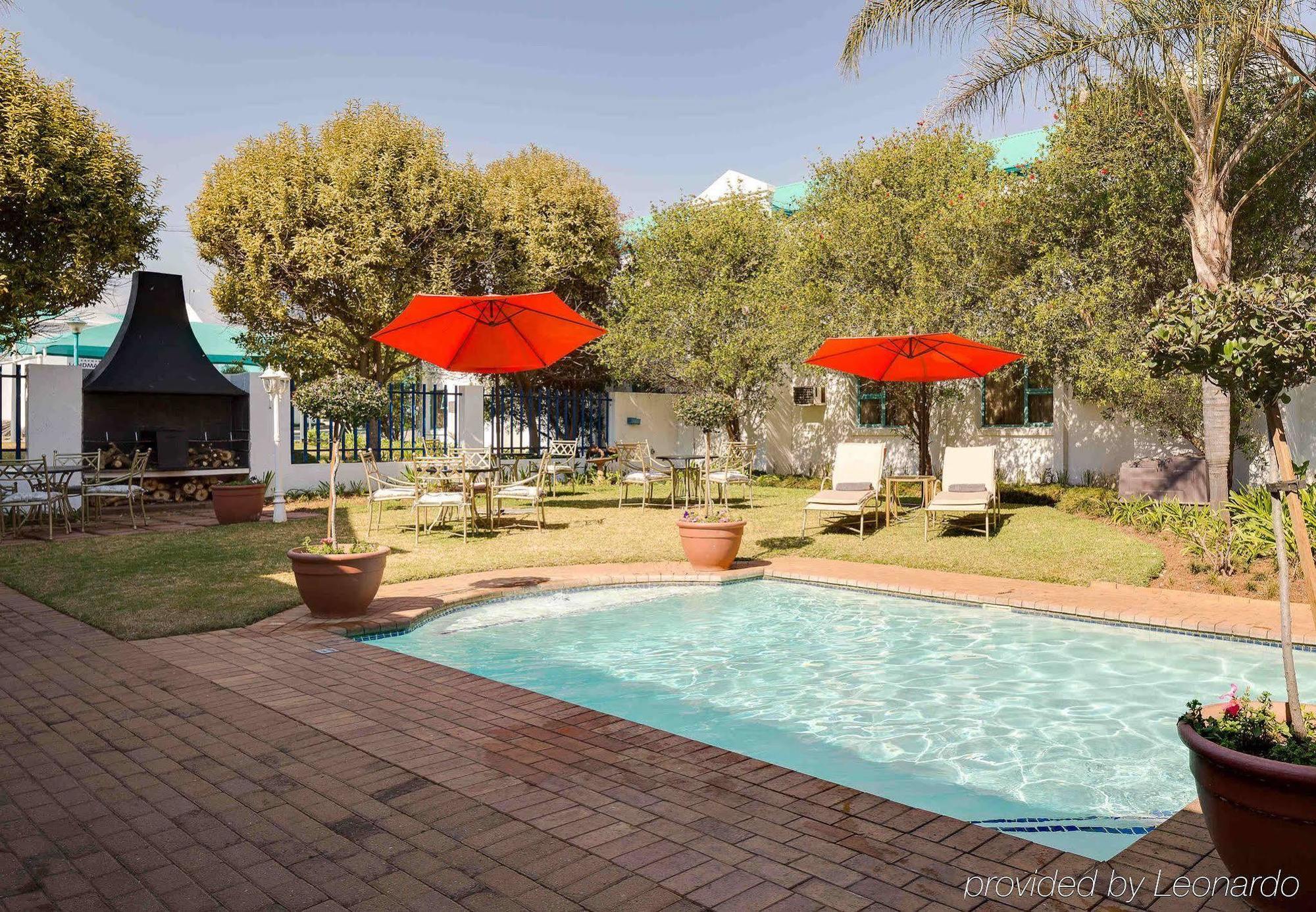 Protea Hotel By Marriott Polokwane Landmark Exterior foto