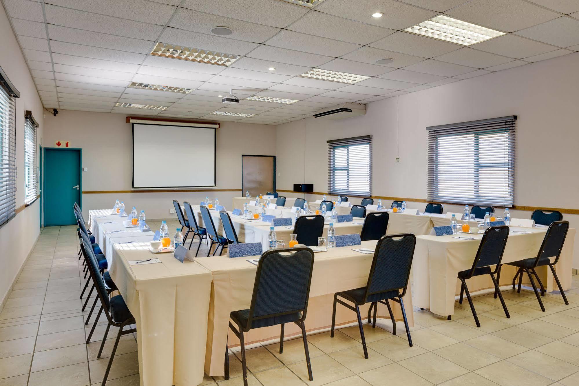 Protea Hotel By Marriott Polokwane Landmark Exterior foto